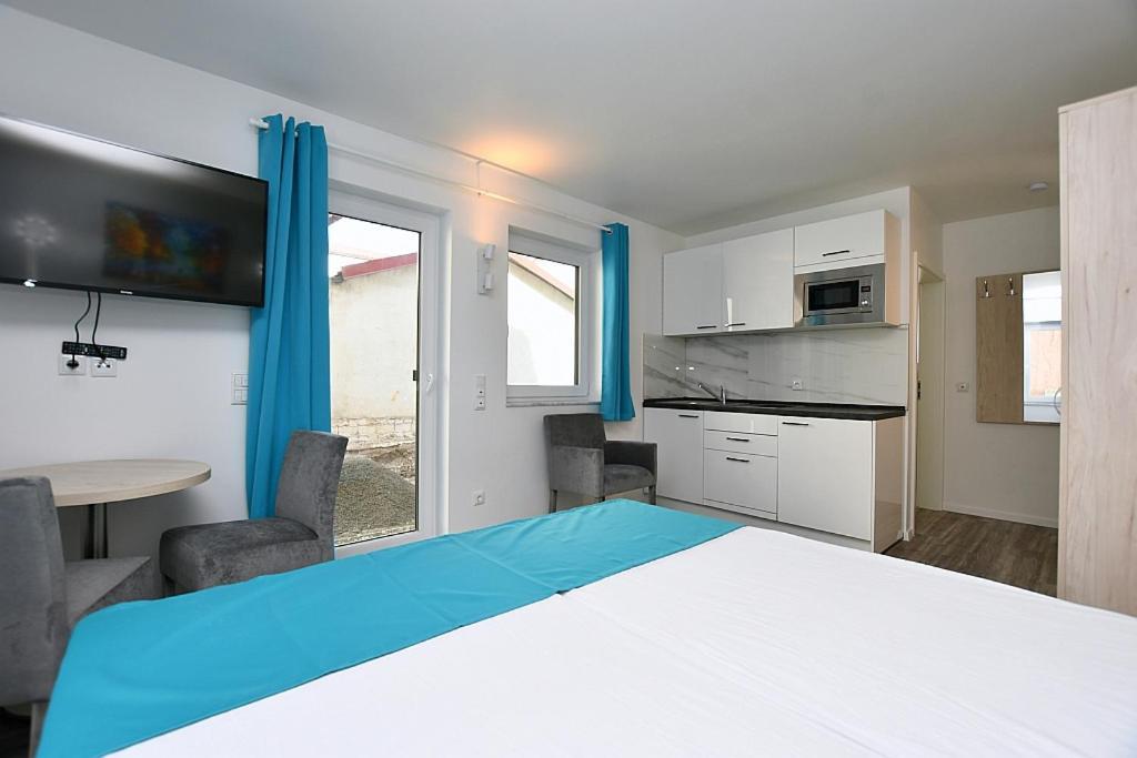 City-Hotel Zuffenhausen - Apartments Stuttgart Exterior photo