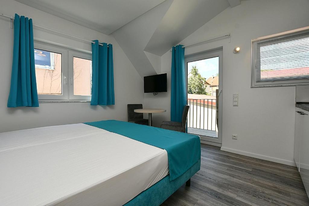 City-Hotel Zuffenhausen - Apartments Stuttgart Exterior photo